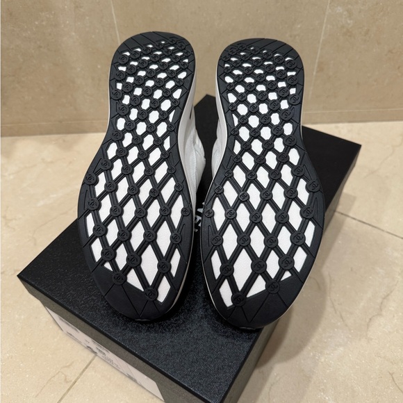 NIB CHANEL Trainer Sneakers 37 AUTH - Picture 9 of 9